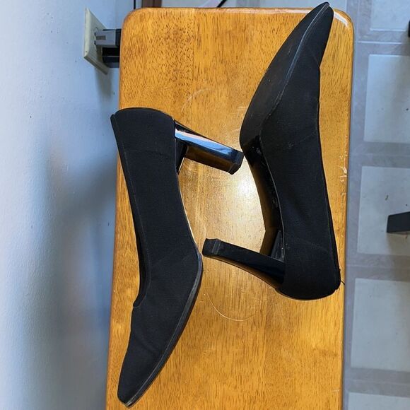 BEAUTIFUL BLACK SIZE 8.5 B STUART WEITZMAN HEELS/PUMPS - Picture 9 of 10